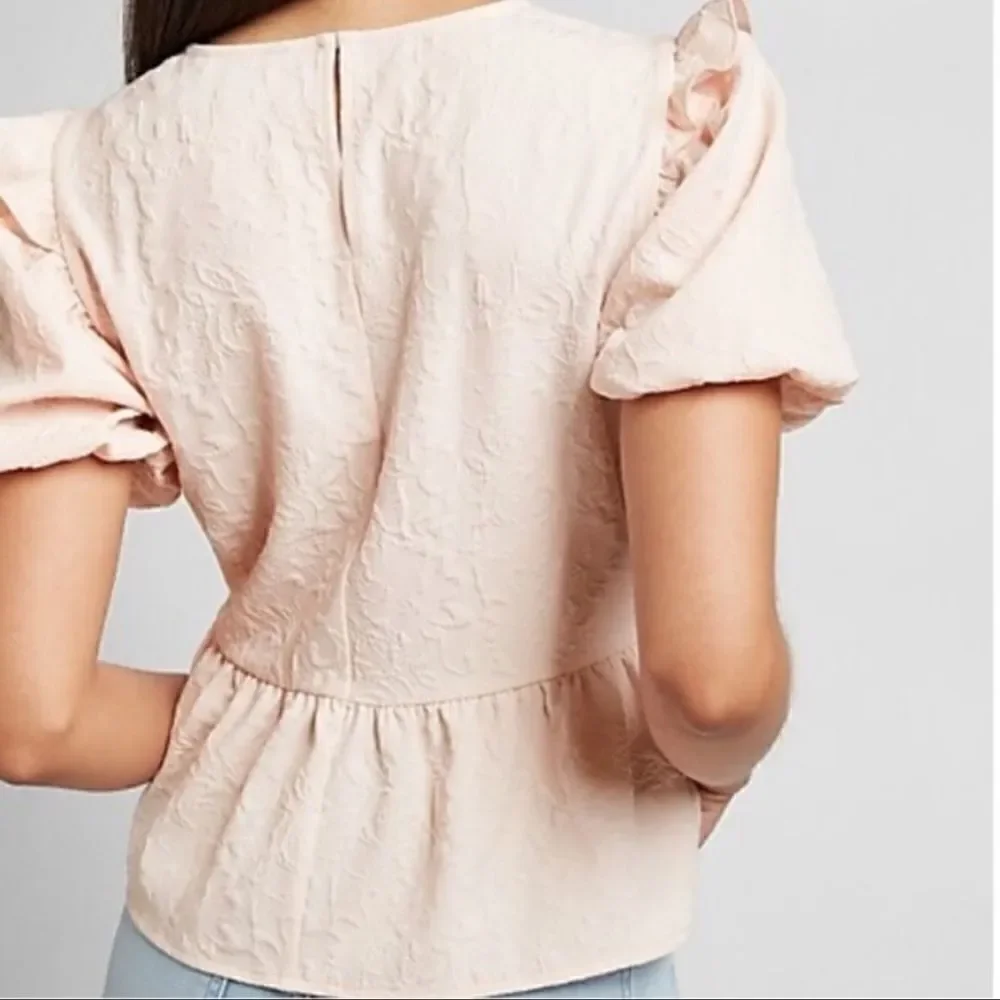 Express pale pink